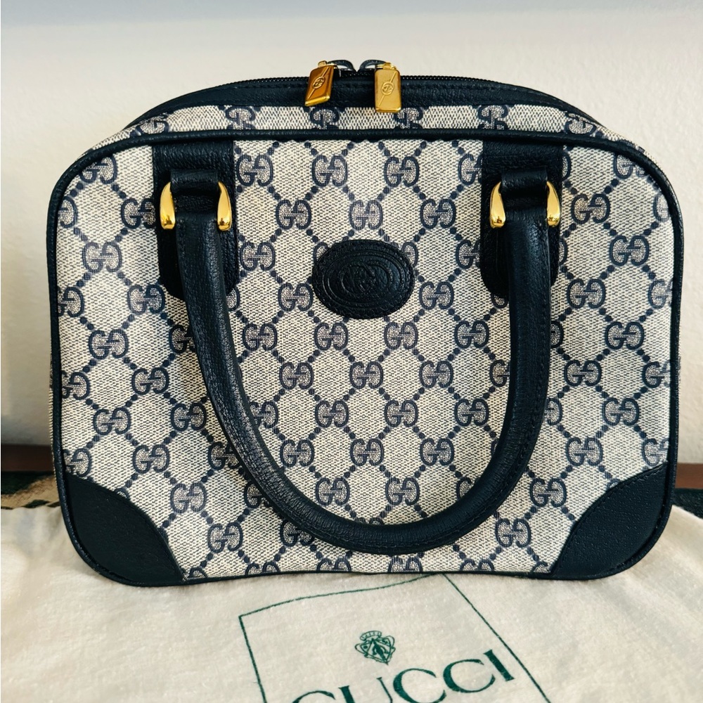 AUTHENTIC VINTAGE GUCCI Navy Monogram GG BAG 80’s W/GUCCI Dustbag Excellent Cond